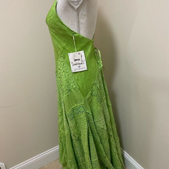 - NWT Free People One Aurella maxi dress size M
New with tag retail $349 - Picture 8 of 12